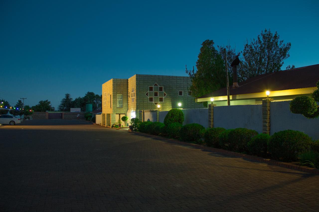 Blue Mountain Inn Lesotho Teyateyaneng Exterior foto